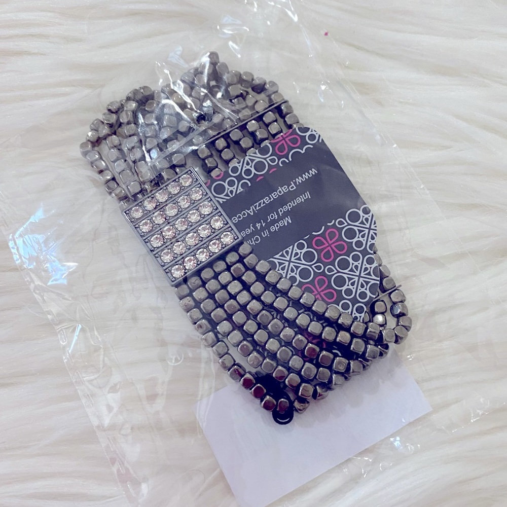 NWT Paparazzi Star-Studded Showcase Black Bracelet